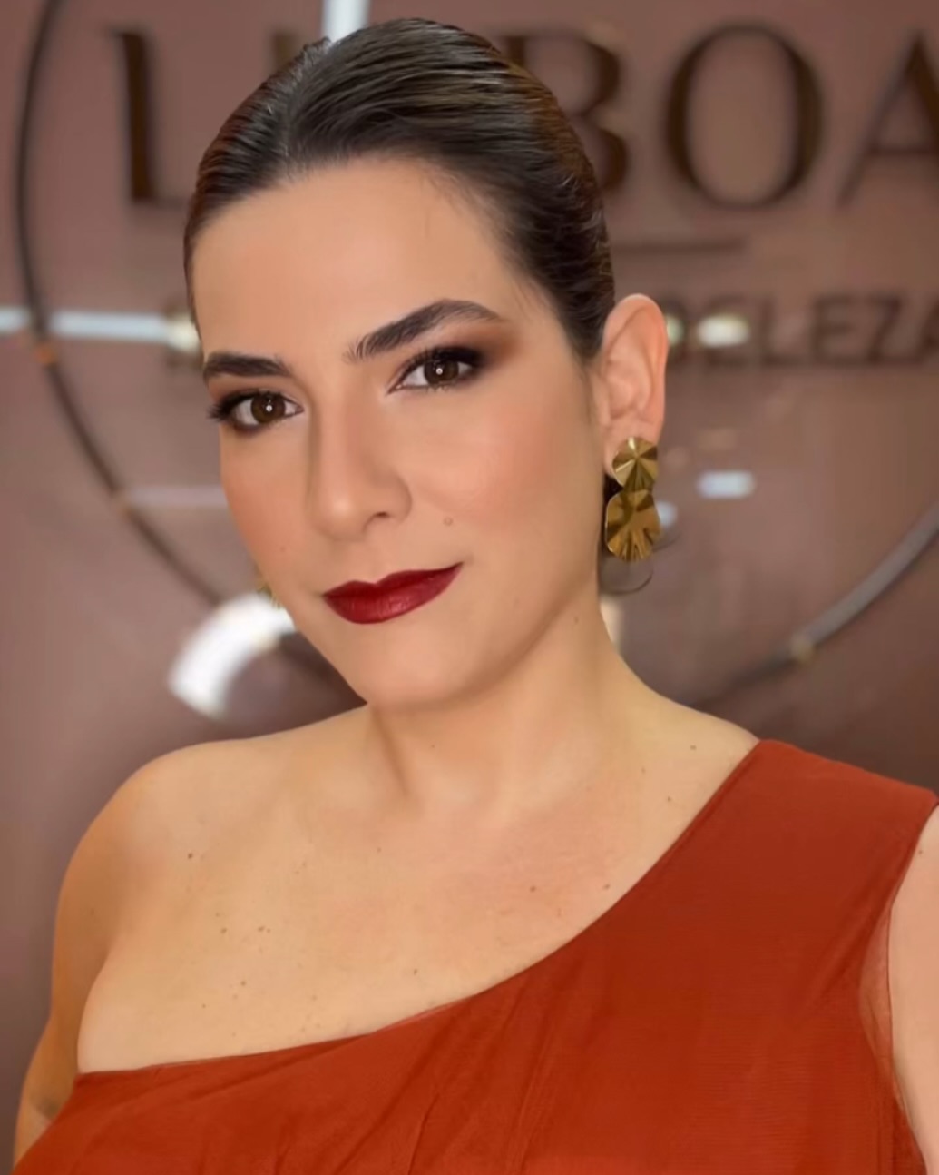 Maquiagem e Penteado