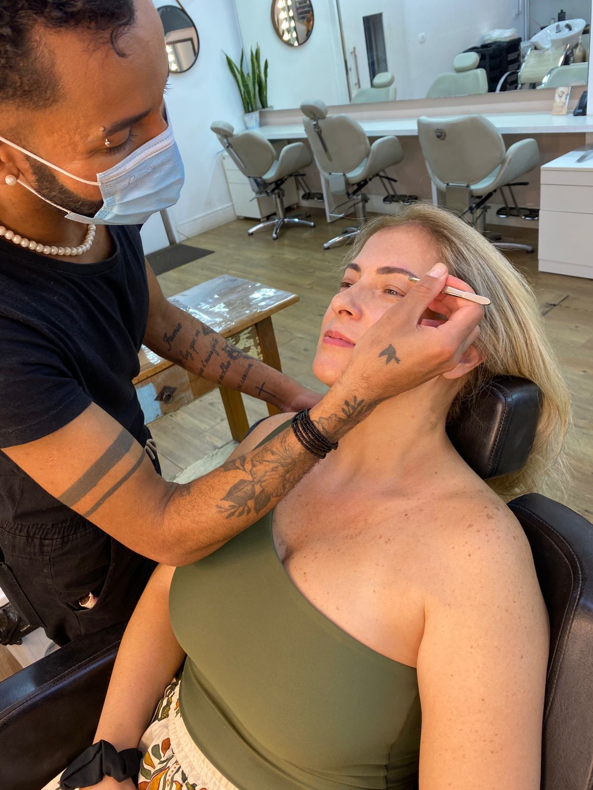 Maquiagem e Penteado