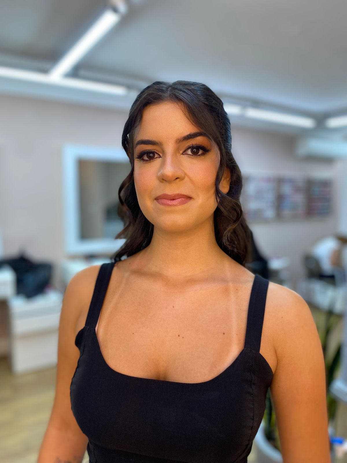 Maquiagem e Penteado