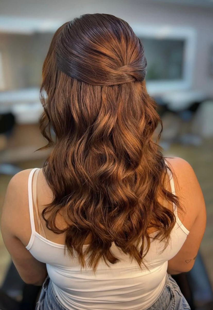 Maquiagem e Penteado